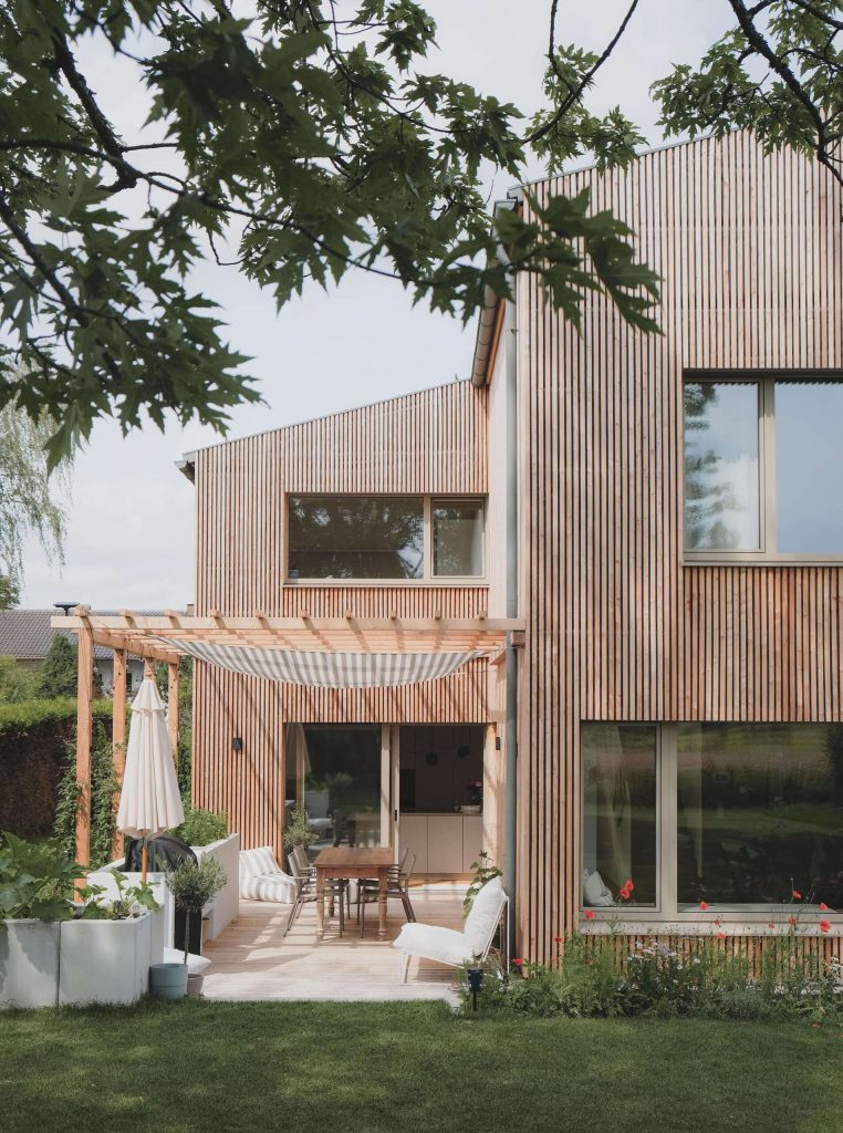 Entwurf Werkplanung und Bauleitung für Neubau eines Einfamilienhauses in Hybridbauweise in Gauting bei München